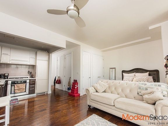 5th image of 2626 Jackson Ave APT 801