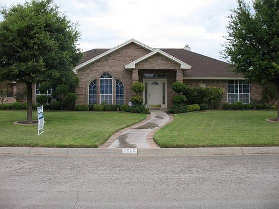 1st image of 3566 Shadyhill Dr