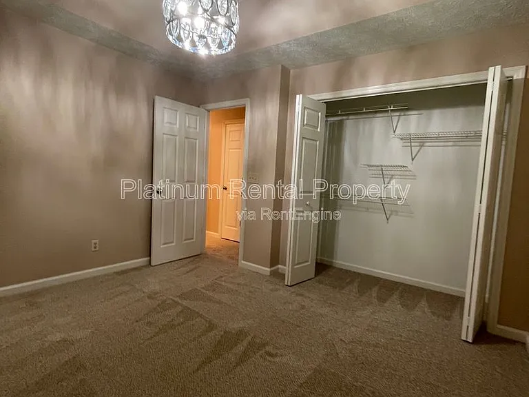 268 Jennifer Ct — Photo 17