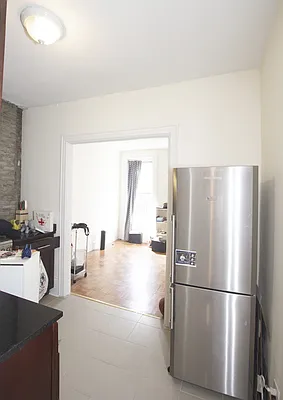 Rented by Jonis Realty | media 12