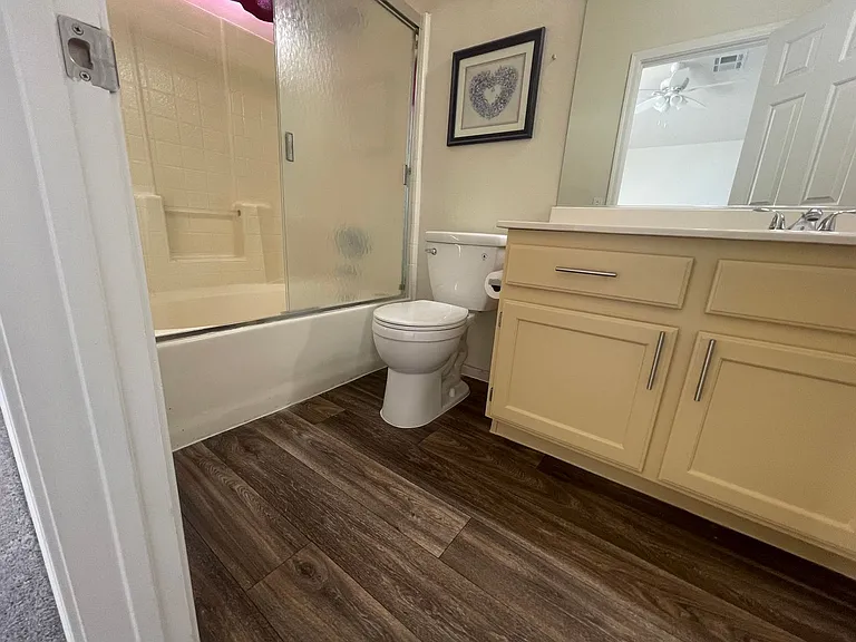 7117 Old Village Ave — Photo 20