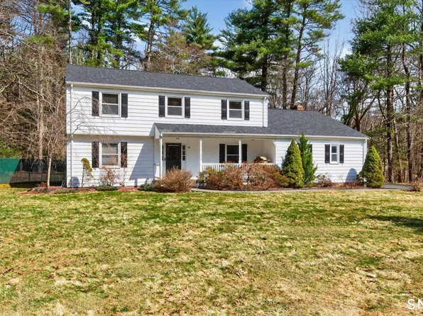 28 Park Road, Simsbury, CT 06070