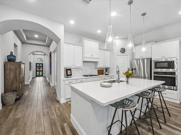 2118 Coyote Run Dr, Katy, TX 77494
