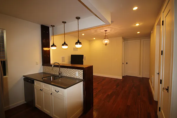 Rented by EXR | media 58