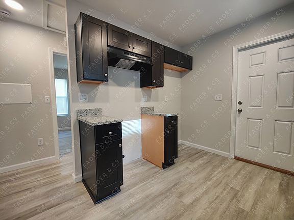 3rd image of 5220B Shannon Ave