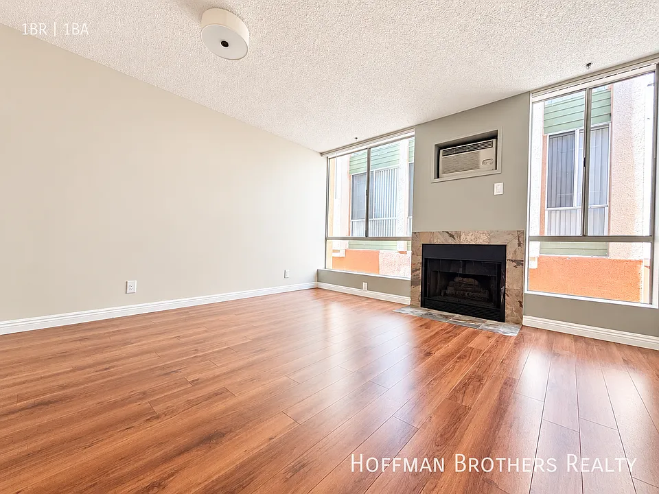 1225 N Cherokee Ave #104