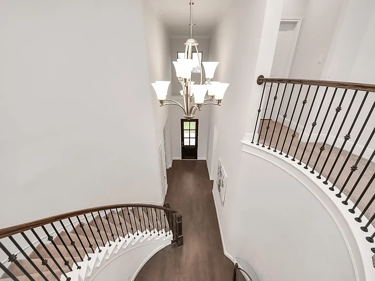 1714 McCrae Hill Ct — Photo 38