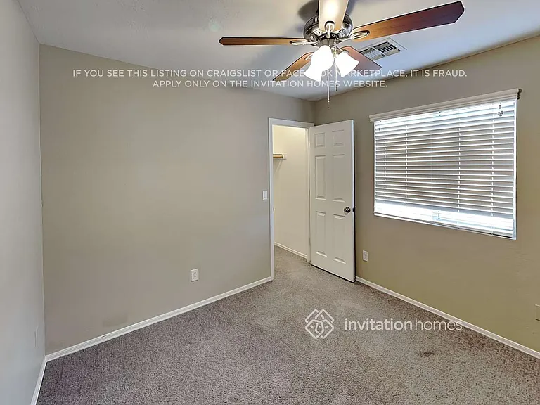 1075 E Rolls Rd — Photo 11