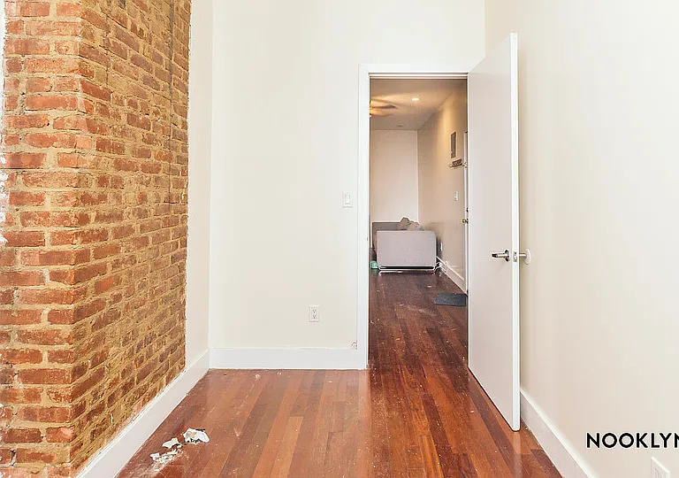 194 Humboldt St #3R — Photo 7