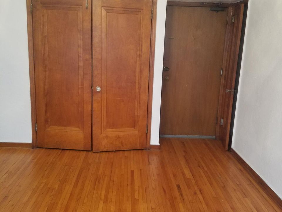 2nd image of 3326 Nicollet Ave