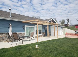 17679 Eisenhower Rd, Leavenworth, KS 66048