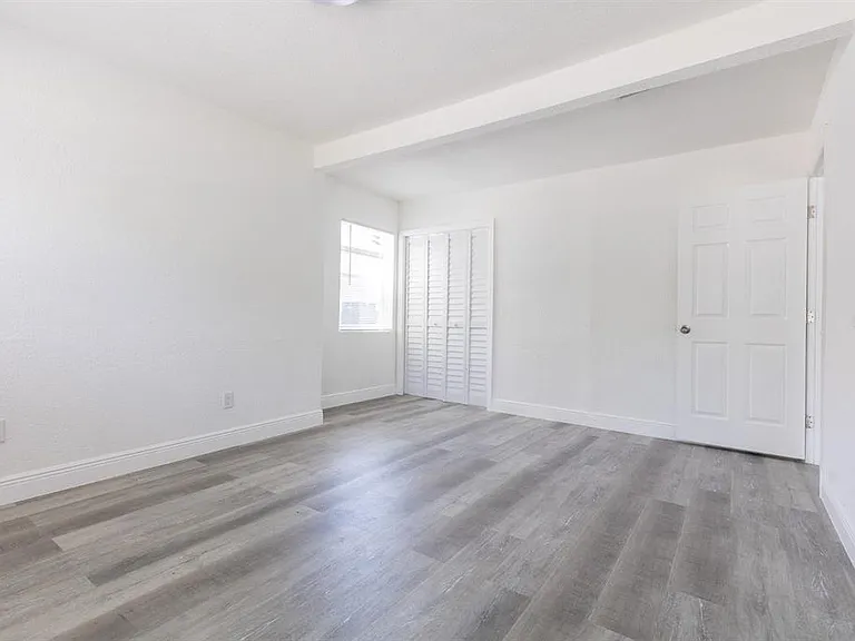 6906 N Lynn Ave — Photo 16