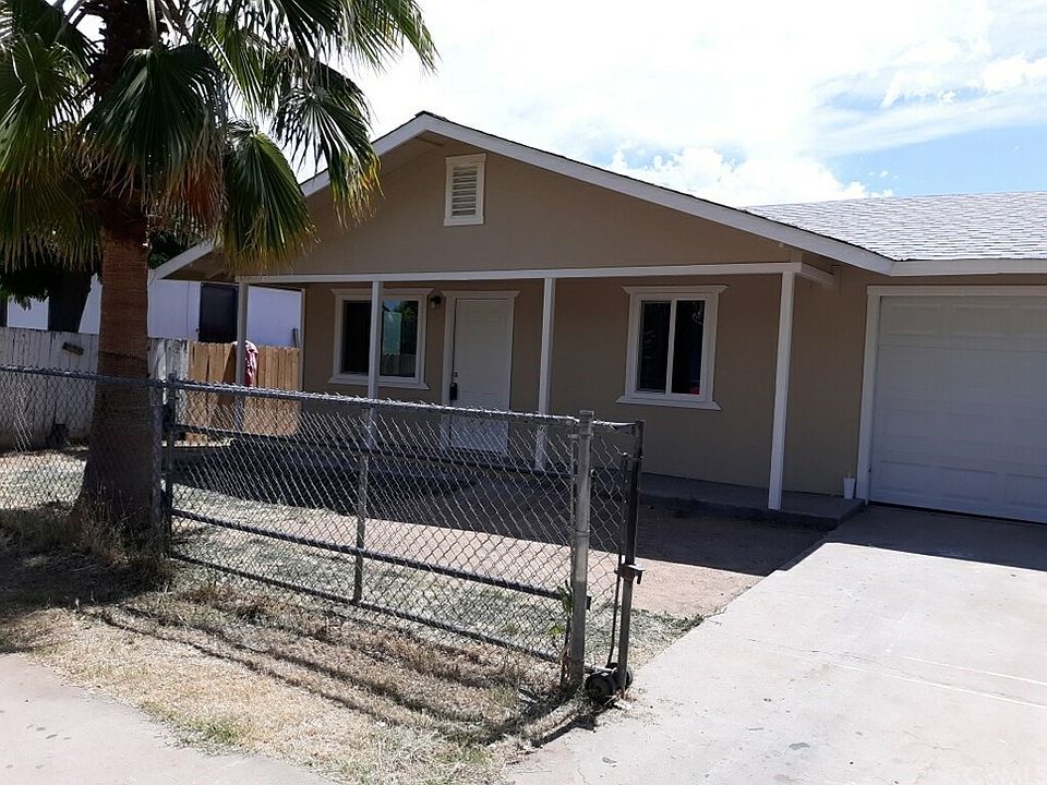 2nd image of 920 S C St