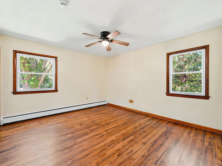 700 Sugars Bridge Rd — Photo 3