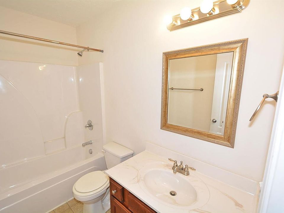 1st image of 317 Lansinger Ln APT D