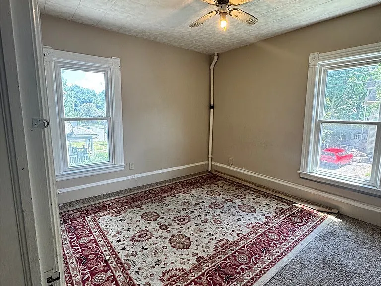 2331 Midland Ave — Photo 12