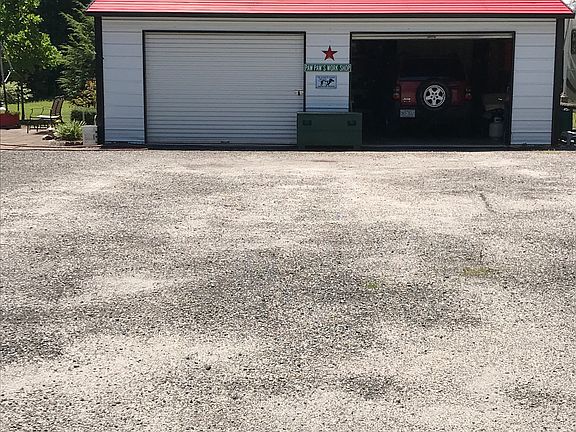 4th image of 968 Louis Breeden Blvd