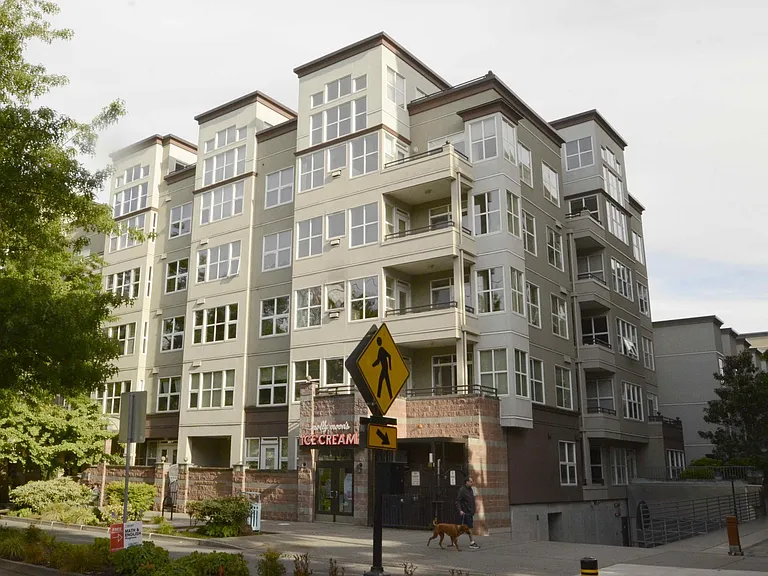 10045 NE 1st St #220 — Photo 1
