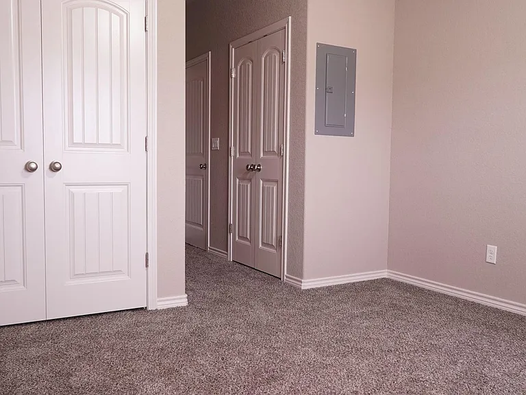 Trophy Ridge Apartments — Photo 13