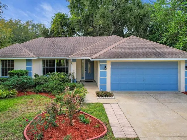 36629 Francis Dr, Grand Island, FL 32735