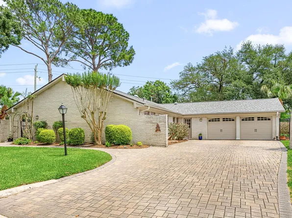 3110 Lynbrook Ct, Sugar Land, TX 77478