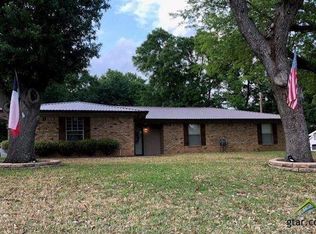 202 Fenton Rd, Longview, TX 75604