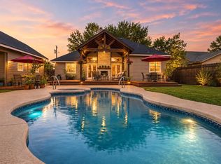 1814 Emerald Isle Dr, Leander, TX 78641