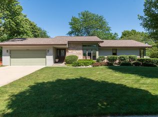 7055 Sandpiper St, Portage, MI 49024