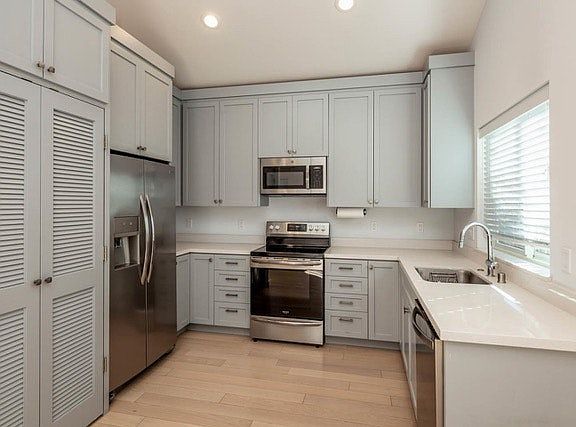 3rd image of 467 Mayellen Ave #2