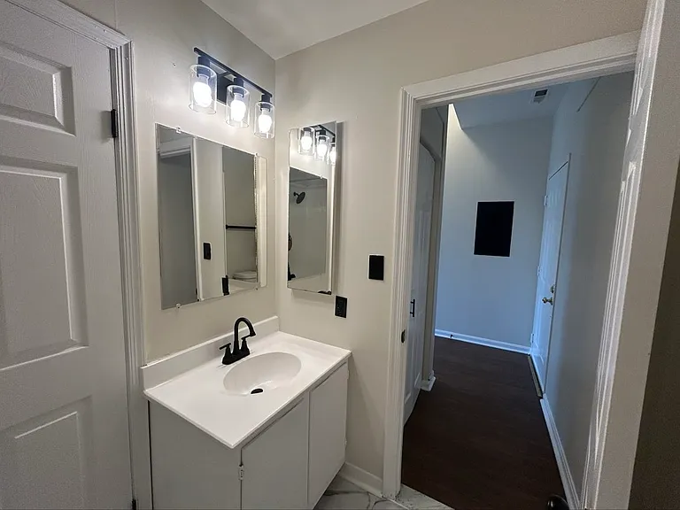 Vernon Homes — Photo 26