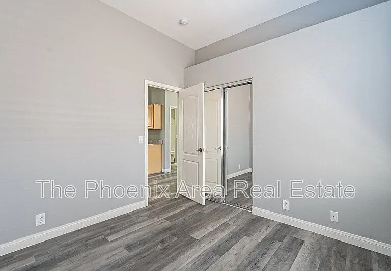 231 S Beverly St — Photo 25