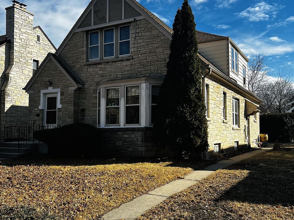 1st image of 3268 S Quincy Ave #A