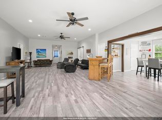 32027 Pats Ln, Springfield, LA 70462