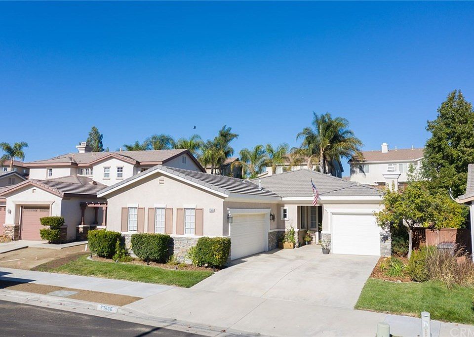 1st image of 23806 Scarlet Oak Dr