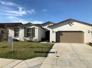 978 E Skylar Ave, Fowler, CA 93625