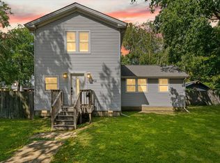 402 E Park St, Champaign, IL 61820