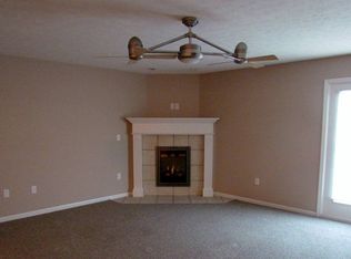 855 E Bland Rd, Lebanon, MO 65536