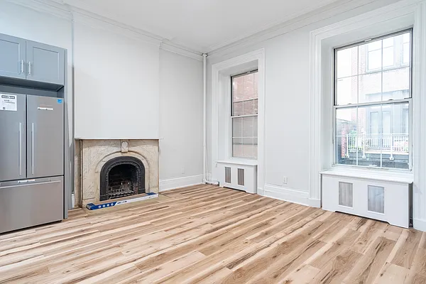 Rented by Julianna Realty Corp | media 17