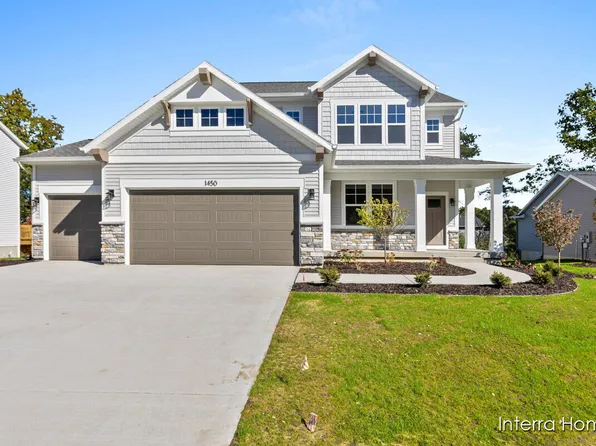 1450 Kimber Dr #119, Lowell, MI 49331