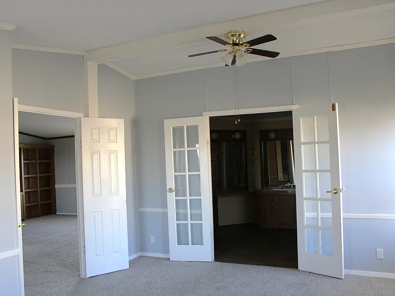 8644 Dustin Dr — Photo 15