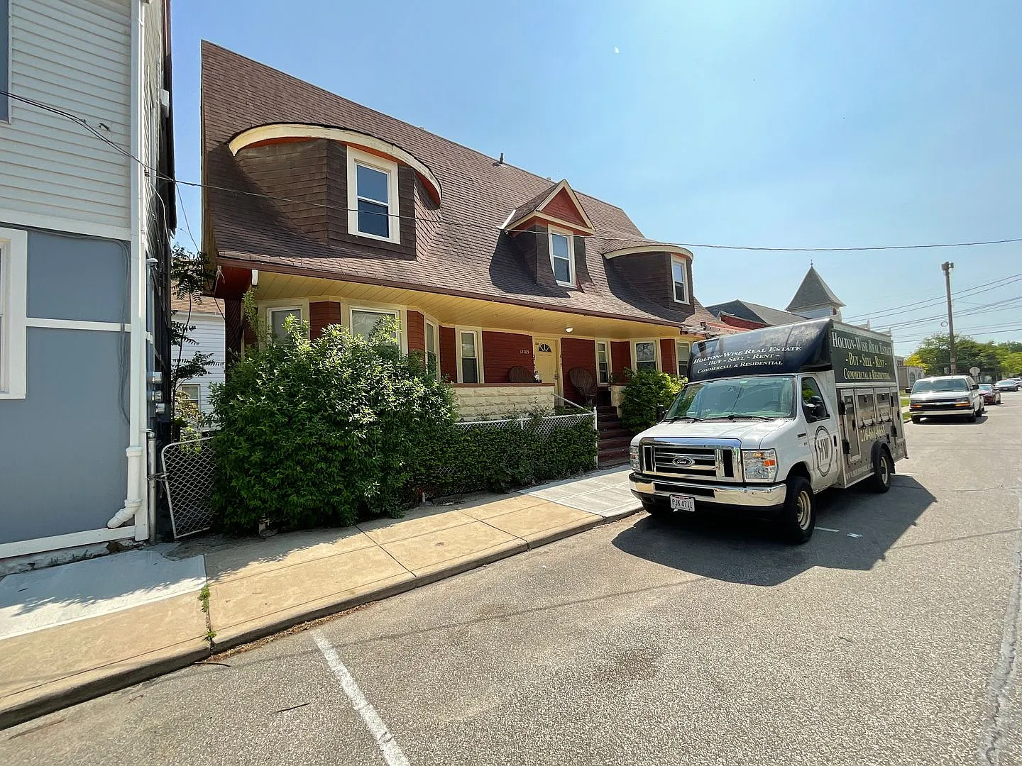 12705 Thrush Street — Photo 1