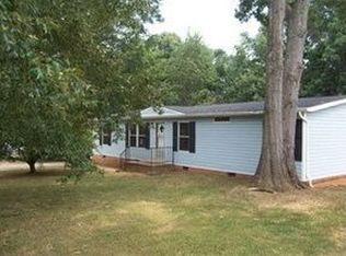 152 Hallmark Estates Dr, Statesville, NC 28625