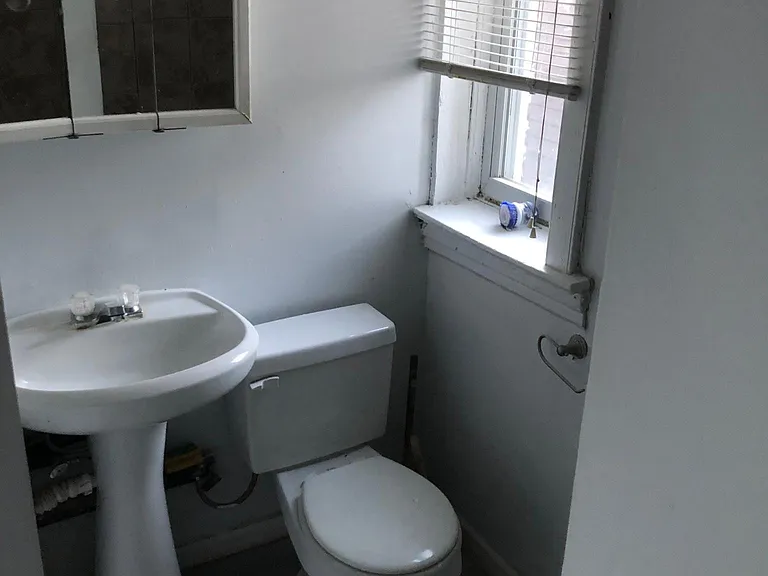 2846 W 21st St #2R — Photo 10