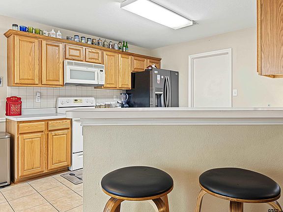 5th image of 1521 Rice Rd N #101