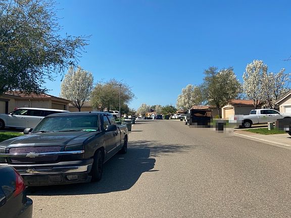 4th image of 4205 Aubergine Way