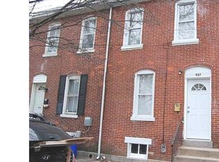 927 Jackson St, Norristown, PA 19401