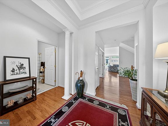 4th image of 436 Caledonia Way