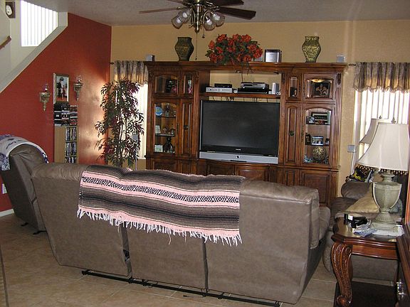 Cozy Family/Living Room