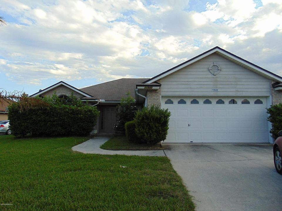 1st image of 11940 Canterwood Dr N