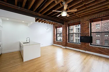 Rented by Mdrn Residential